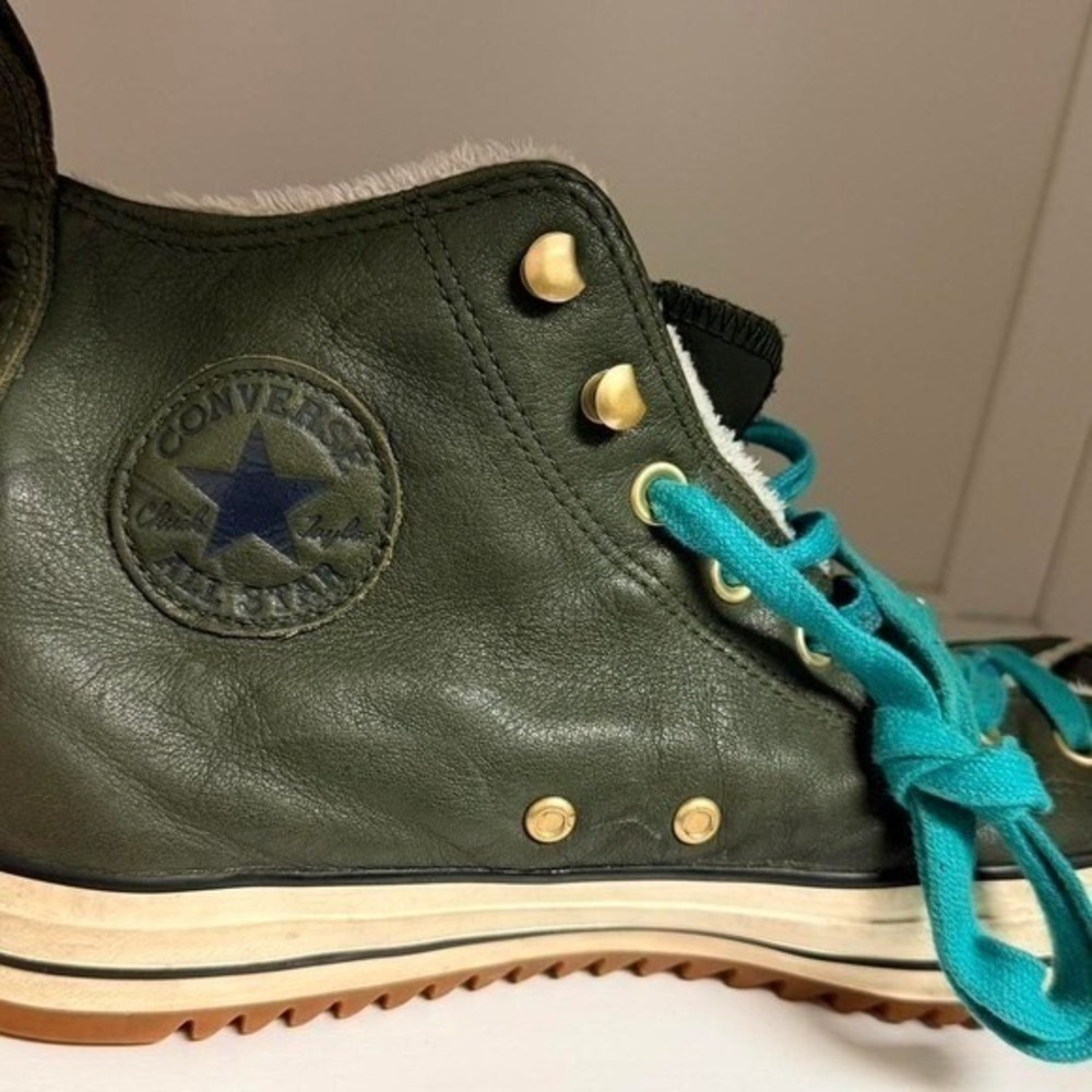 Converse Green Leather High-Top Sneakers with Teal Laces. VGC